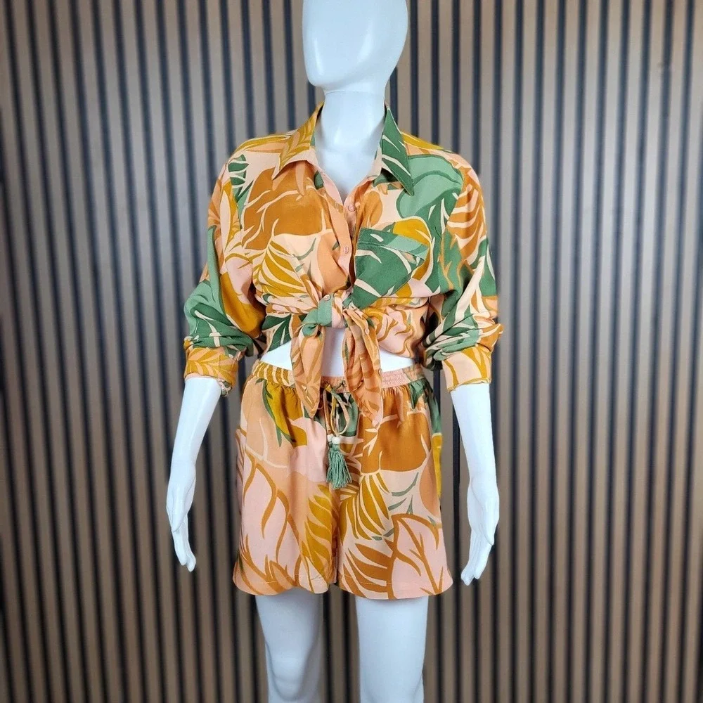 True Destinations Tropical Piece Womens Large Orange Green Rayon Shirt & Shorts